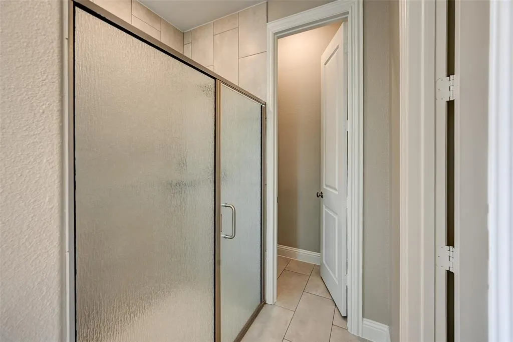 3253 Alexandra Lane