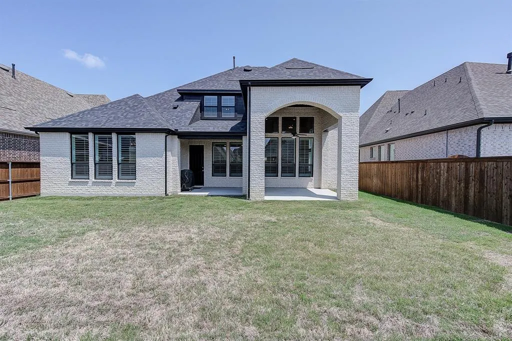 3253 Alexandra Lane