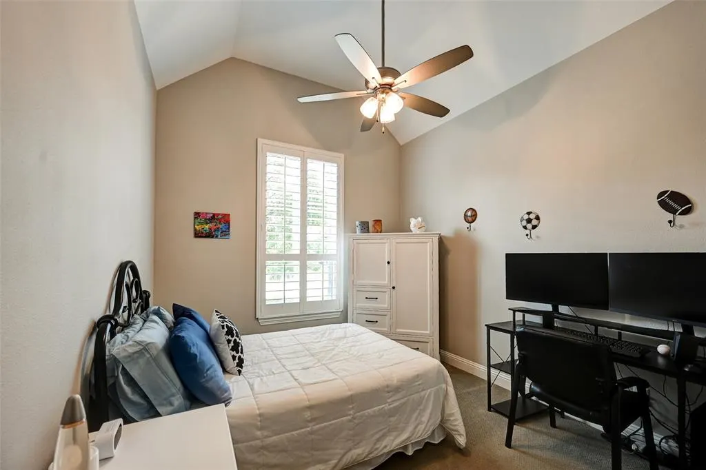 3253 Alexandra Lane