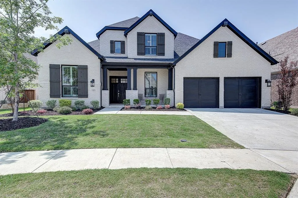 3253 Alexandra Lane