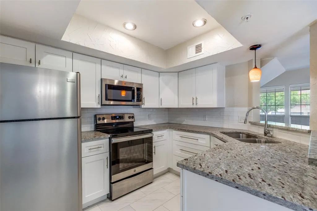 5565 Preston Oaks Road, #237