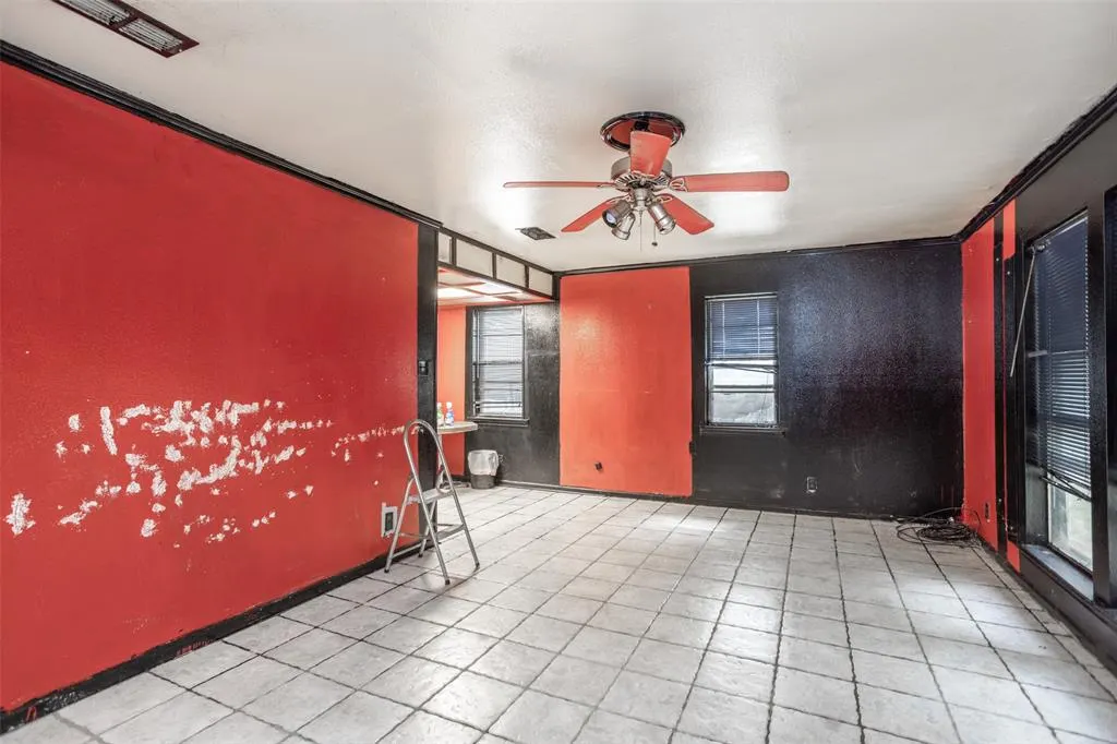 2730 Maverick Lane