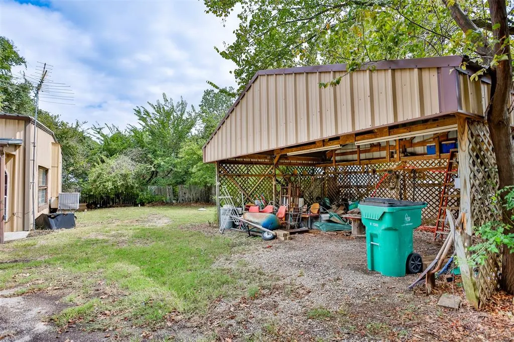 2730 Maverick Lane