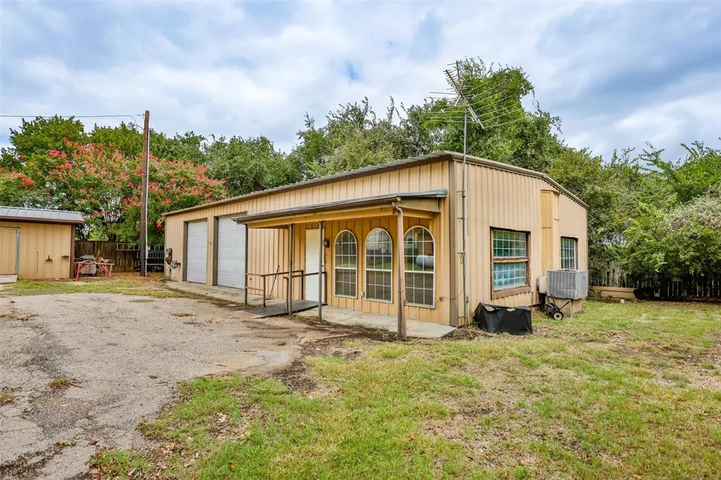 2730 Maverick Lane