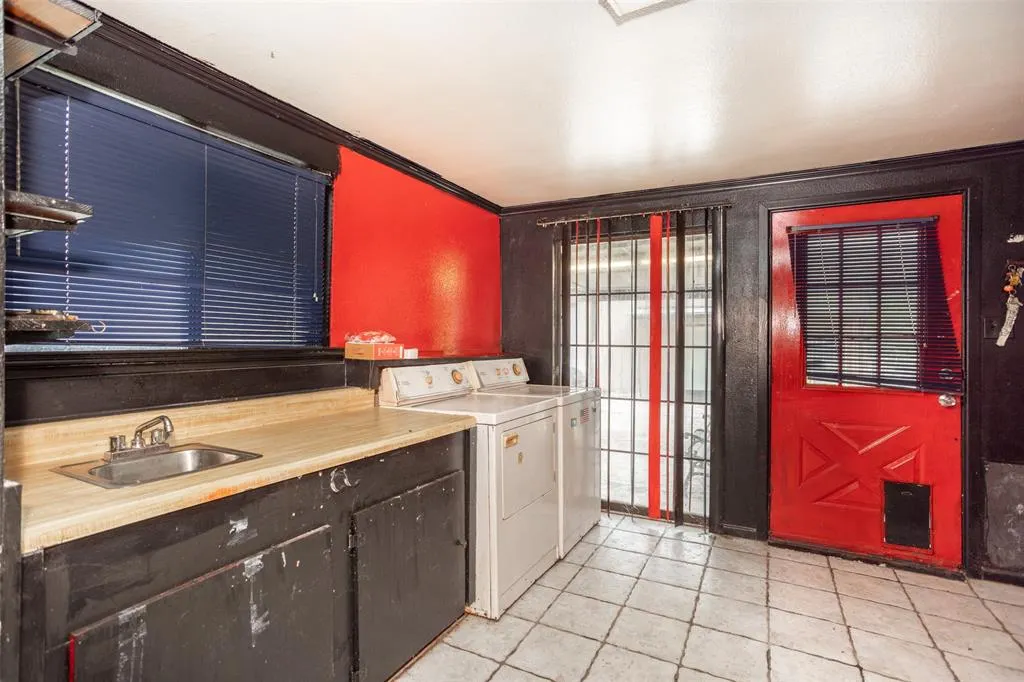 2730 Maverick Lane