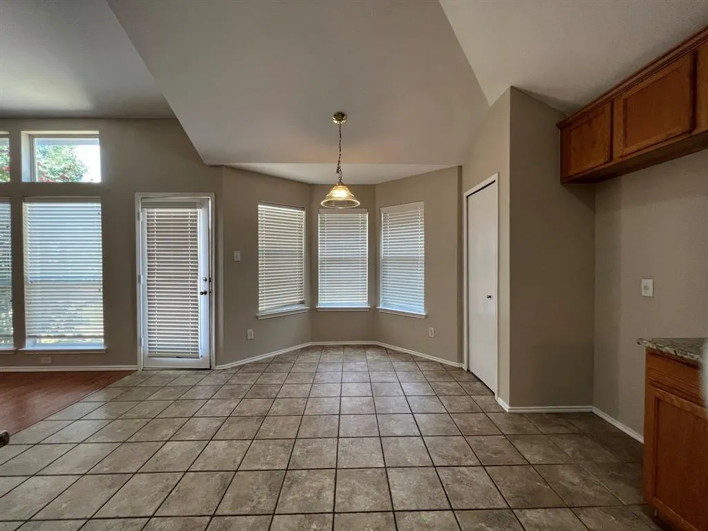 217 Willowlake Drive