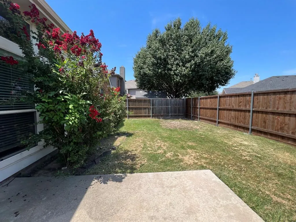 217 Willowlake Drive