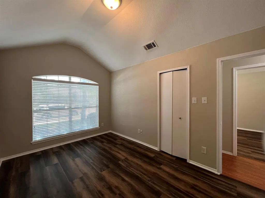 217 Willowlake Drive