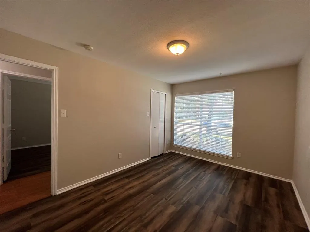 217 Willowlake Drive