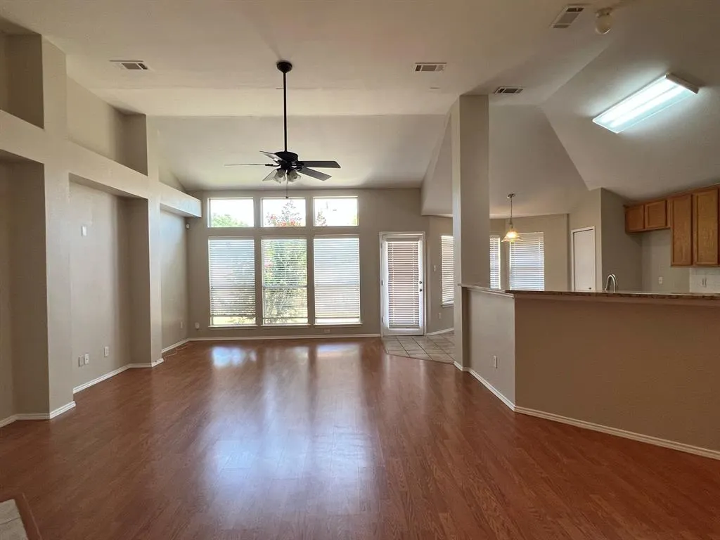 217 Willowlake Drive