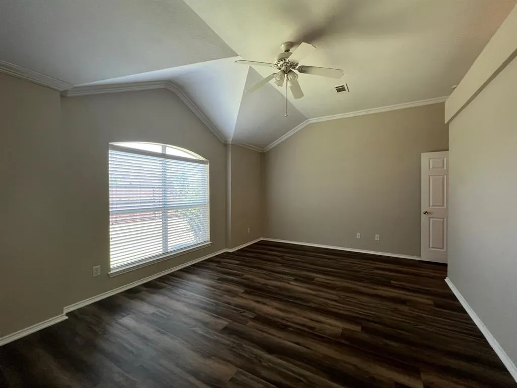 217 Willowlake Drive