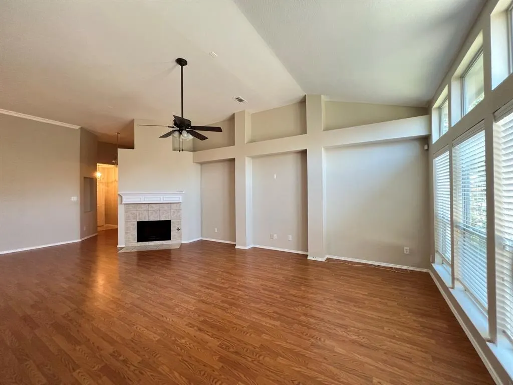 217 Willowlake Drive