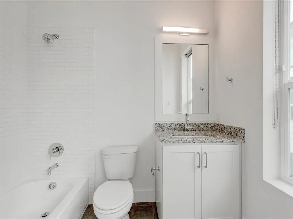 5923 Lindell Avenue, #101