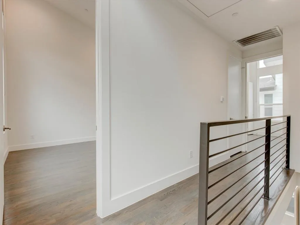 5923 Lindell Avenue, #101