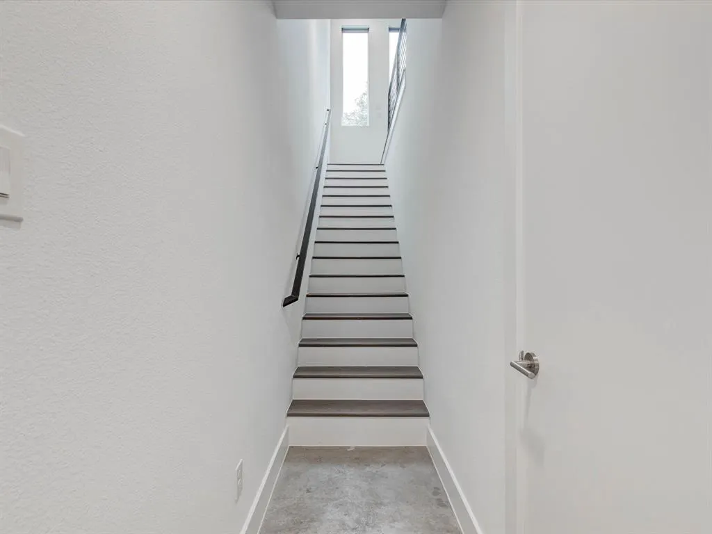 5923 Lindell Avenue, #101