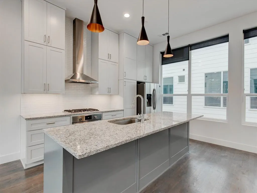 5923 Lindell Avenue, #101