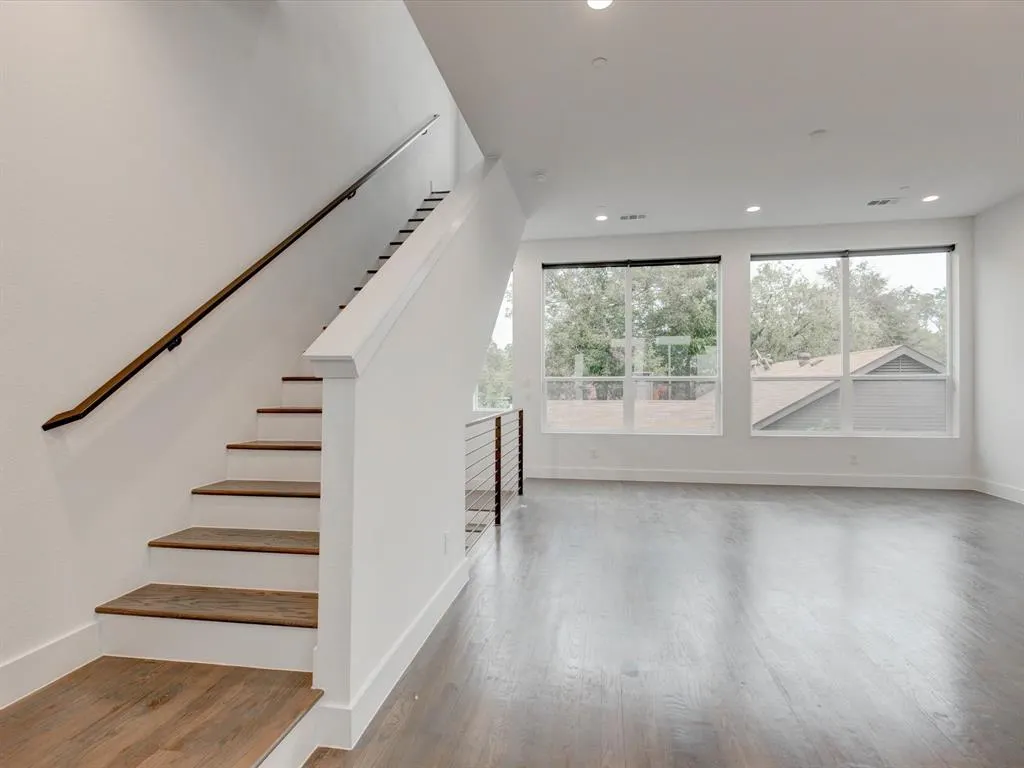 5923 Lindell Avenue, #101