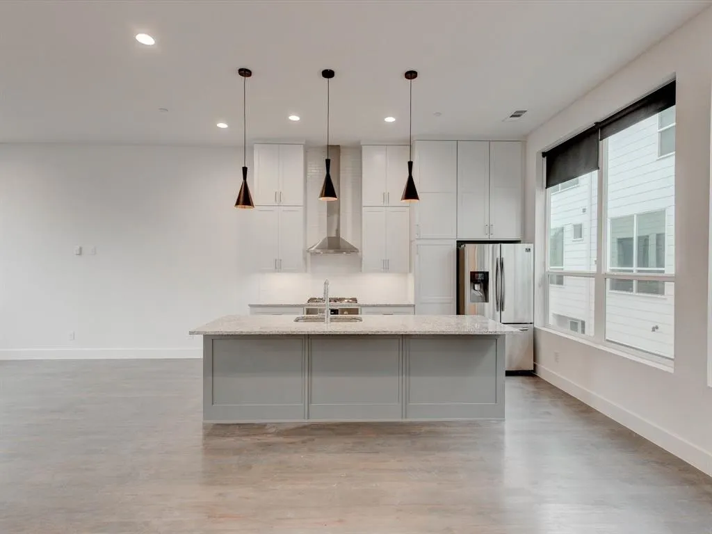 5923 Lindell Avenue, #101