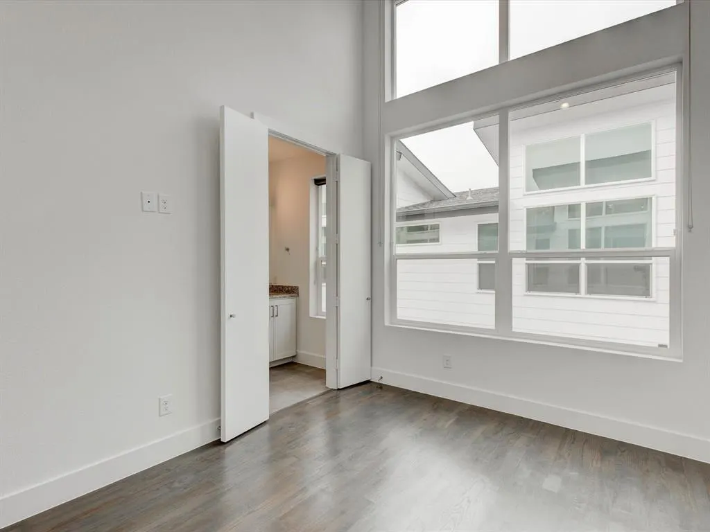 5923 Lindell Avenue, #101