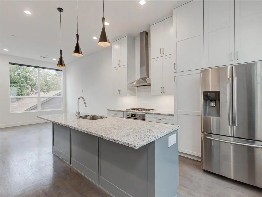 5923 Lindell Avenue, #101