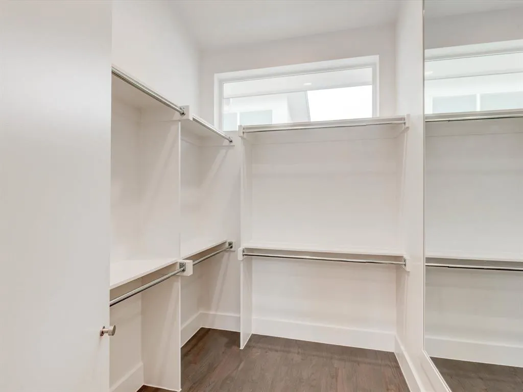 5923 Lindell Avenue, #101
