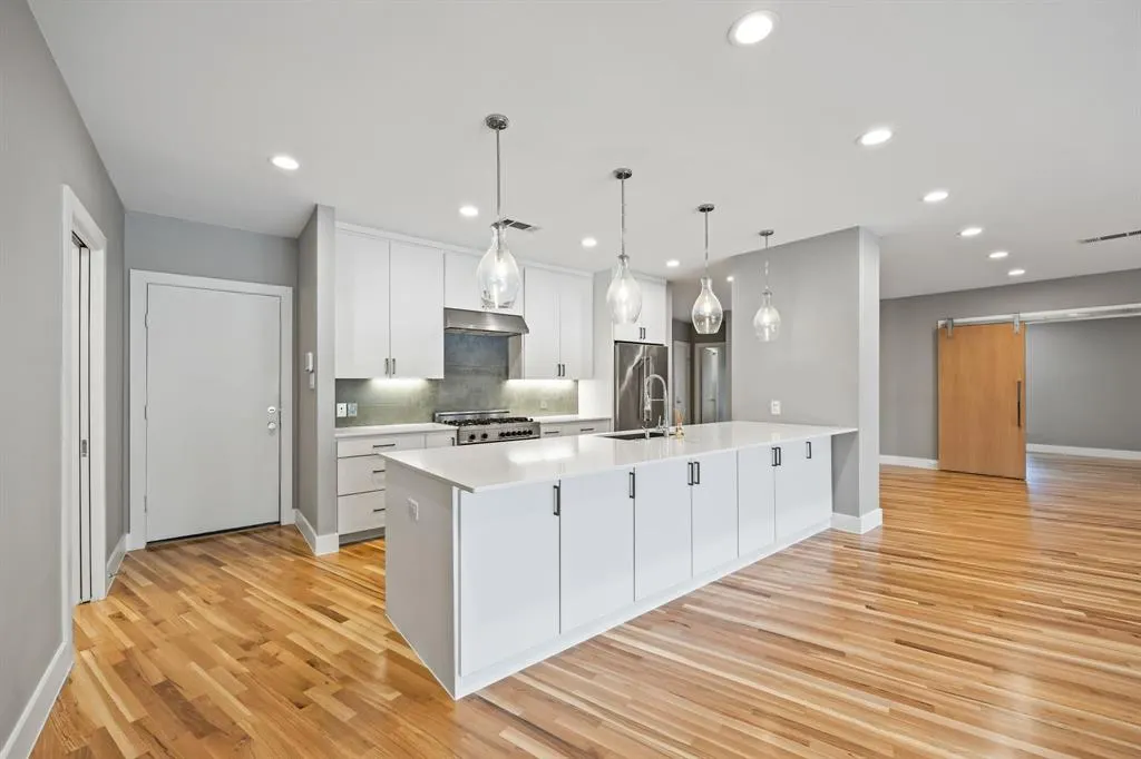 3866 Lively Lane