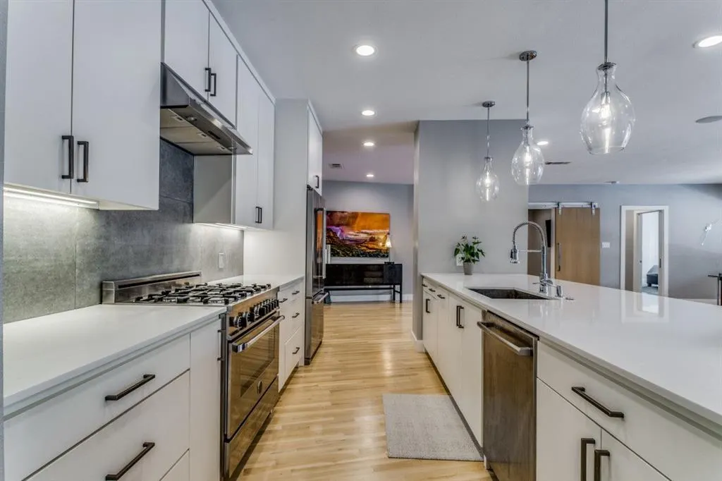 3866 Lively Lane