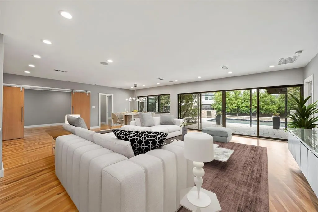 3866 Lively Lane