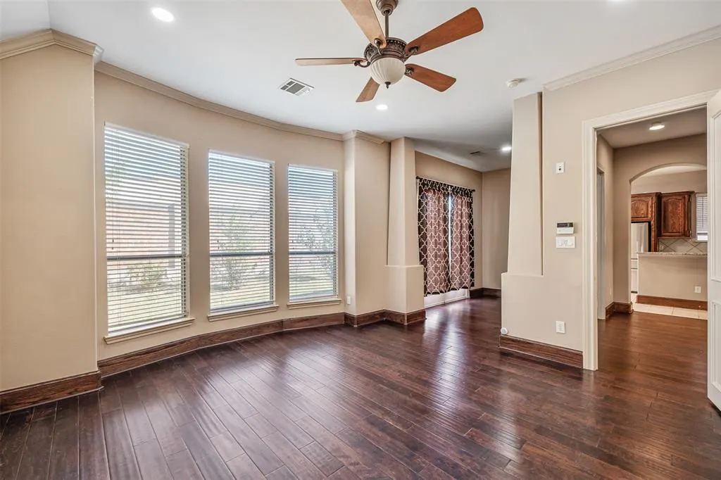 1049 Lake Ridge Drive