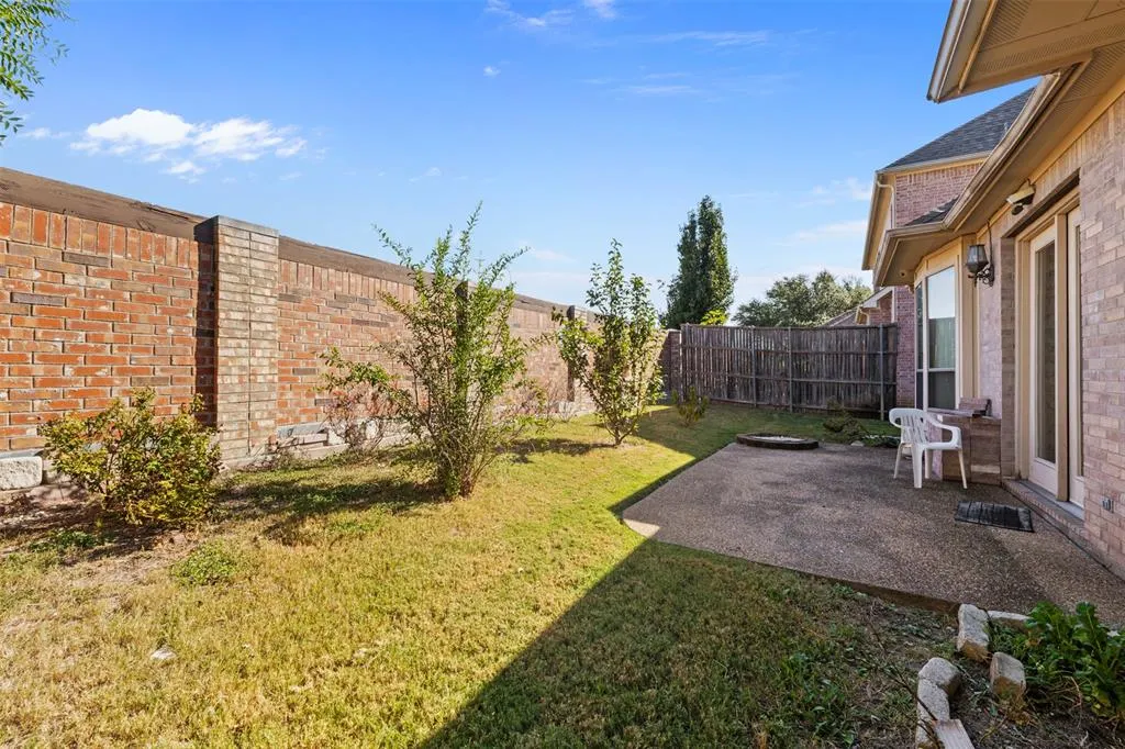 1049 Lake Ridge Drive