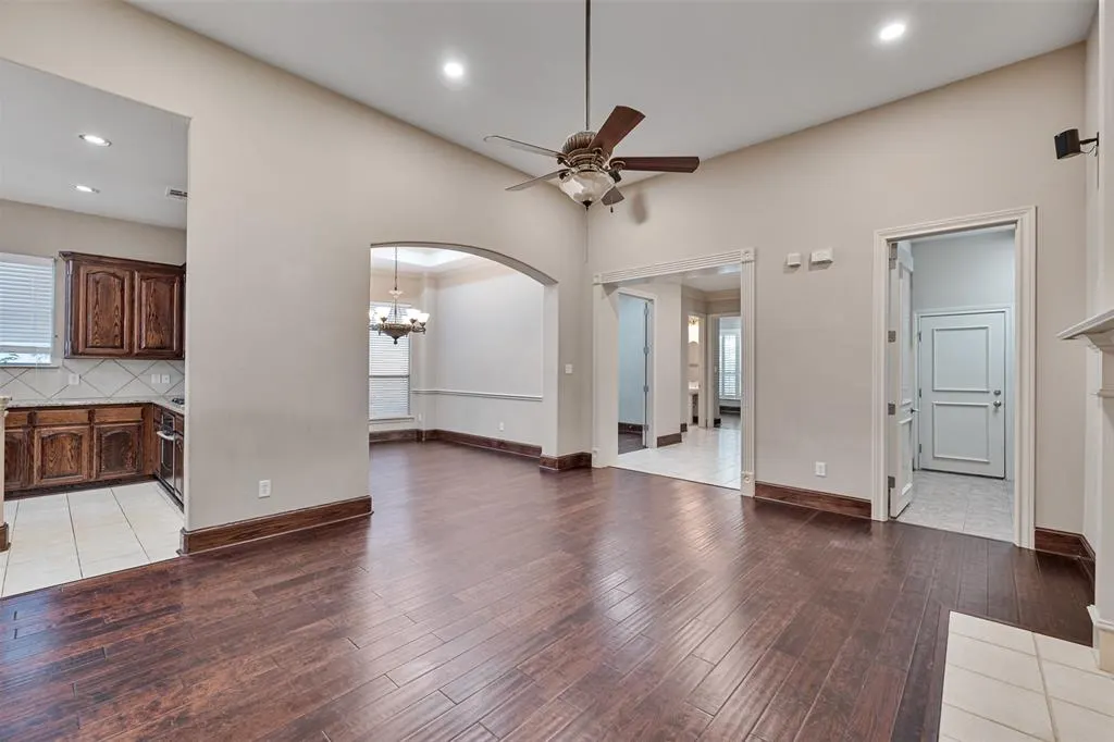 1049 Lake Ridge Drive