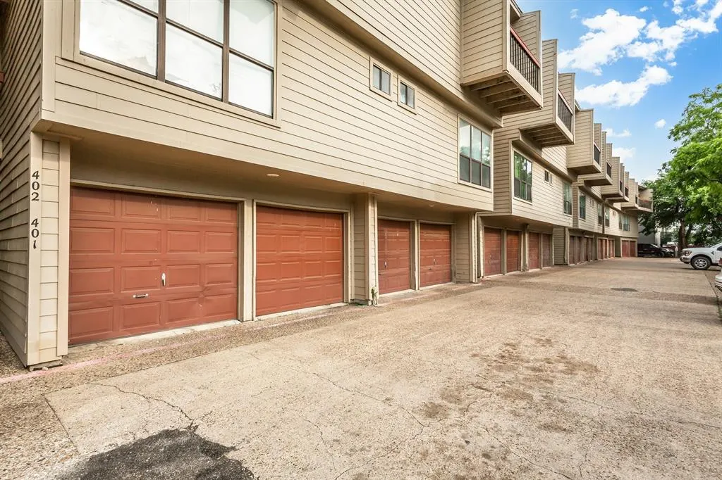 7660 Skillman Street, #401
