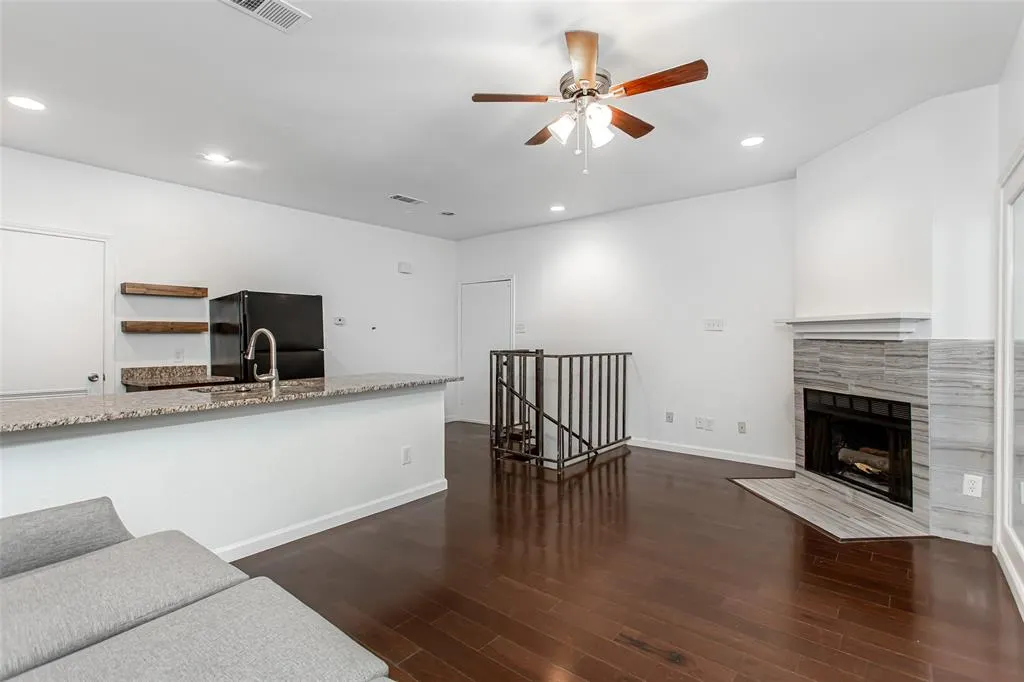 7660 Skillman Street, #401
