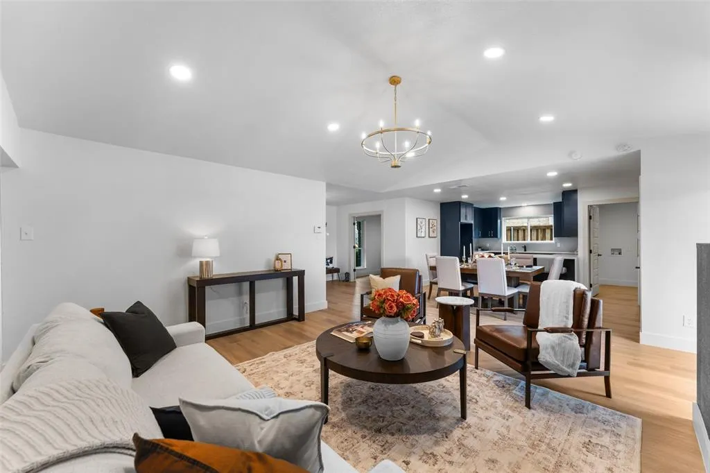2123 Sunrise Trail