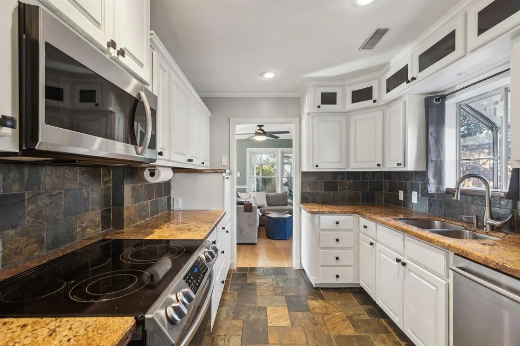 504 Monssen Drive
