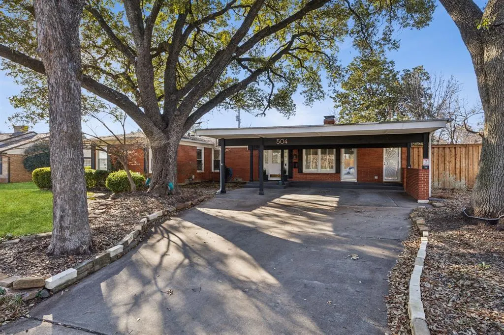 504 Monssen Drive