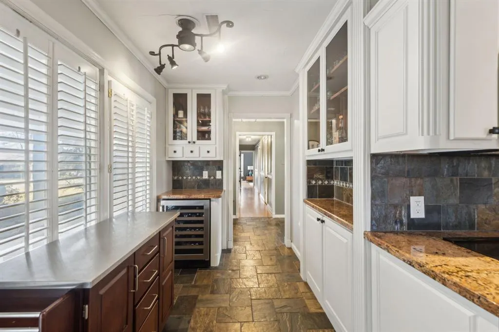 504 Monssen Drive