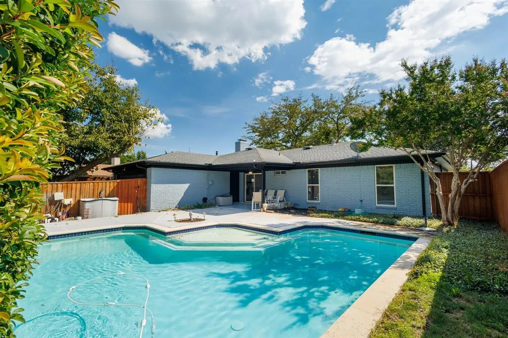 2121 Poppy Lane
