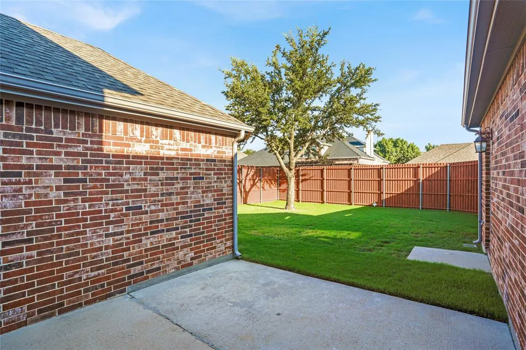 1617 Sweetbay Drive