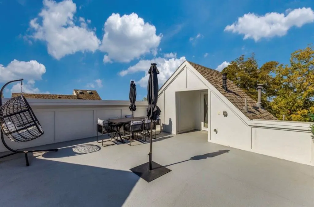 2649 La Altura Lane