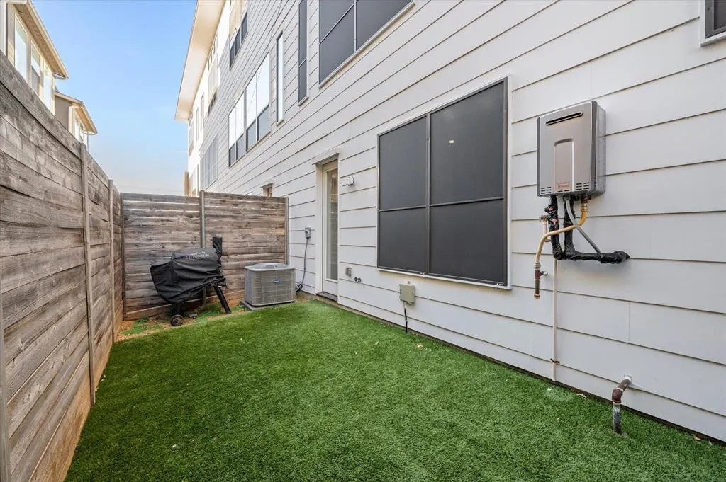 1848 Euclid Avenue, #104