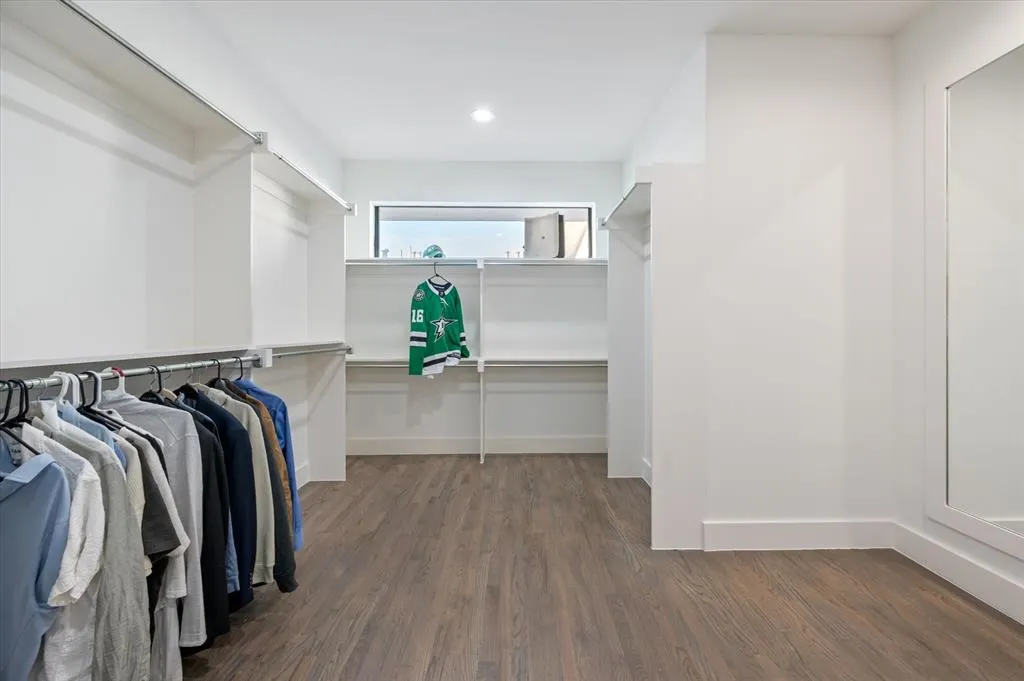 1848 Euclid Avenue, #104