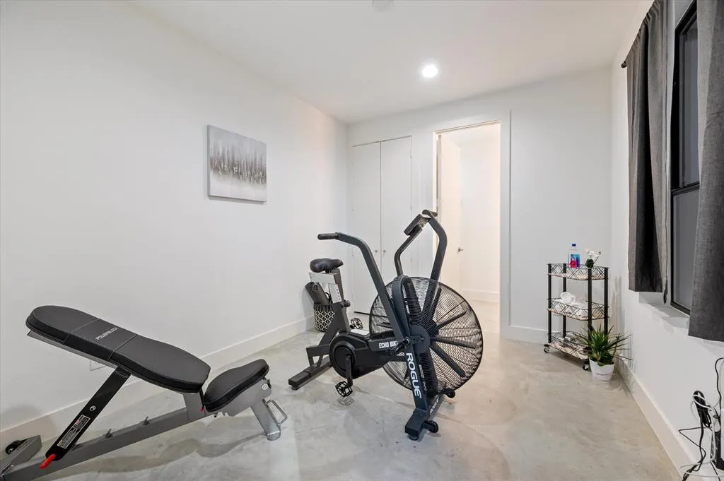 1848 Euclid Avenue, #104