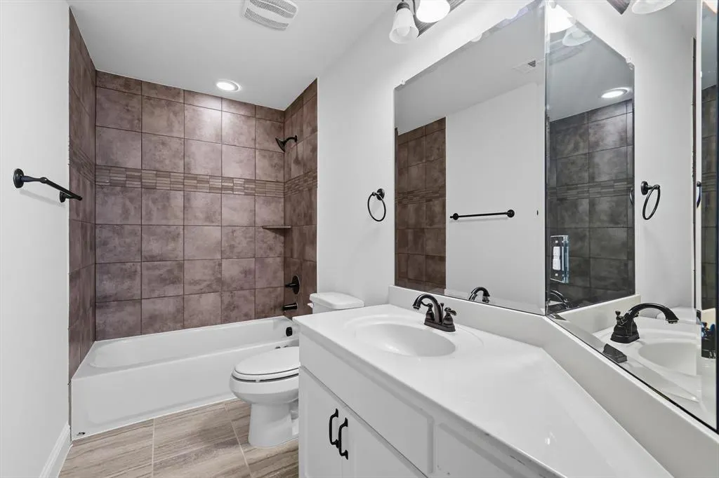 4815 Saguaro Ridge