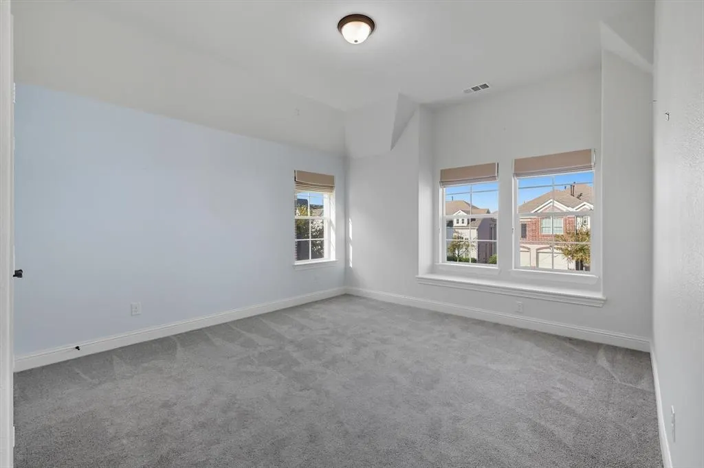 4815 Saguaro Ridge