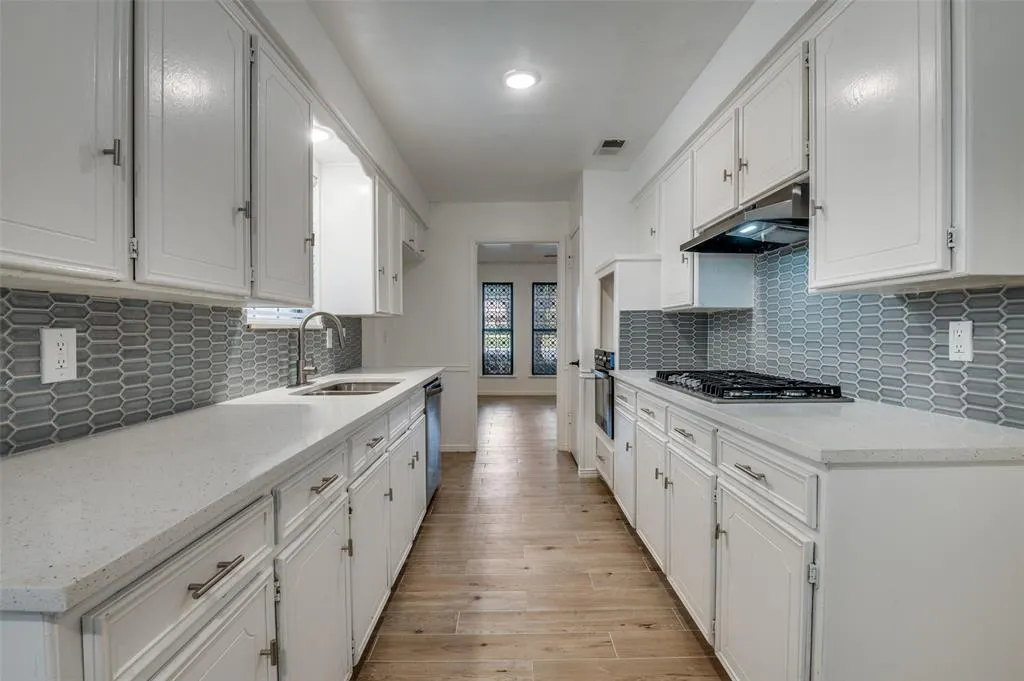6115 Red Bird Court