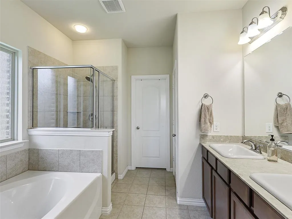 2613 Sunstar Drive