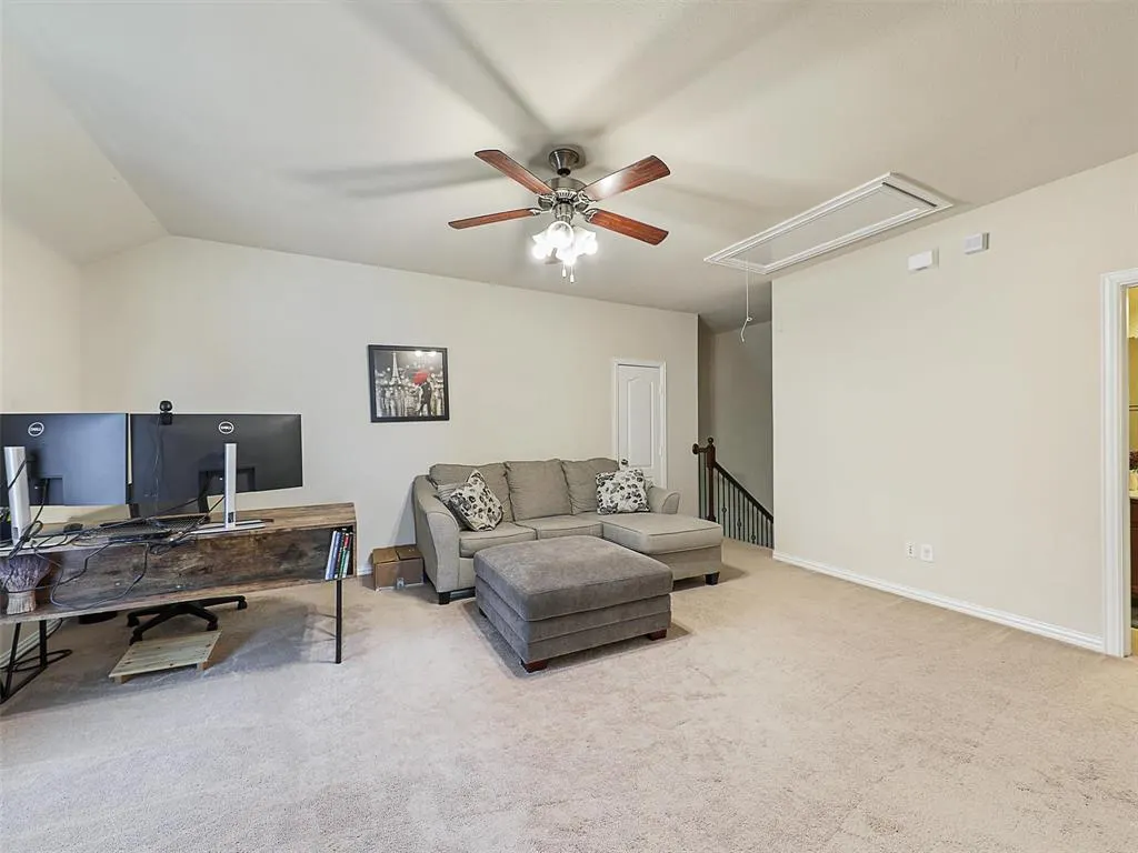 2613 Sunstar Drive