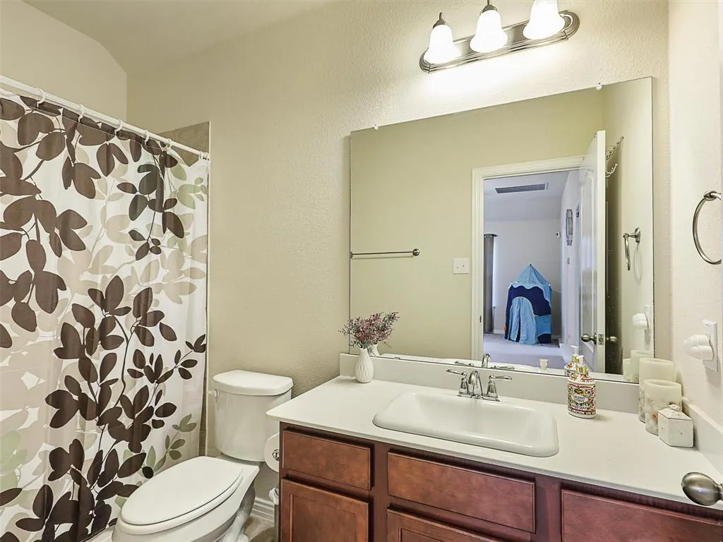 2613 Sunstar Drive
