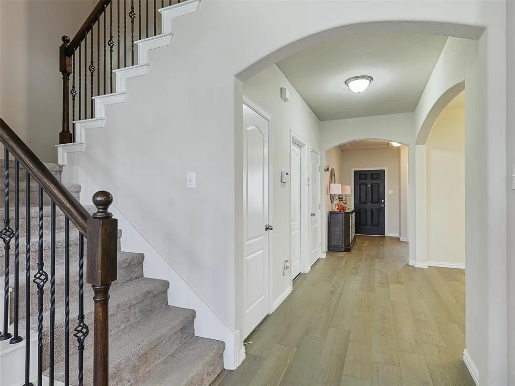 2613 Sunstar Drive
